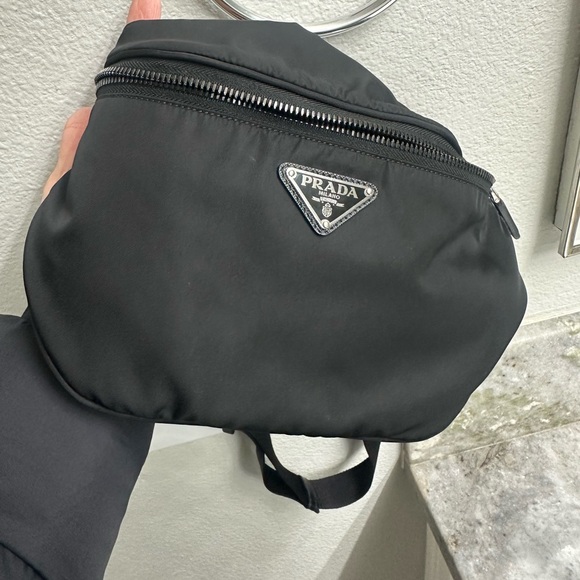 Prada Re-Nylon and Saffiano leather belt bag - Picture 7 of 15